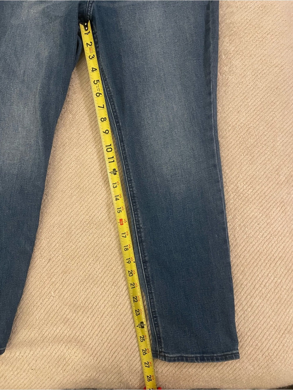 Old Navy Women's High-Rise, Straight Plus Size Jeans, Size 16 short - Picture 8 of 9